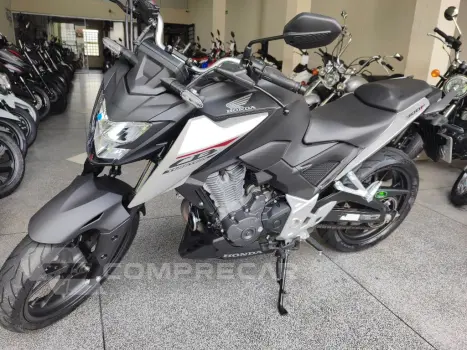 CB 300F Twister Flex