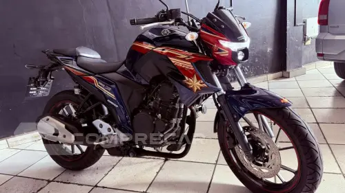 Yamaha FZ25 ABS limited edition versão Marvel