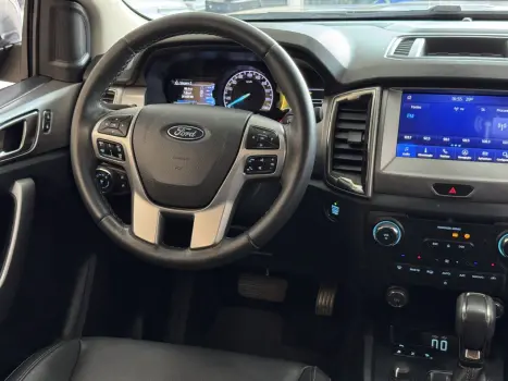 Ranger 3.2 20V CABINE DUPLA 4X4 LIMITED TURBO DIESEL AUTOMÁT