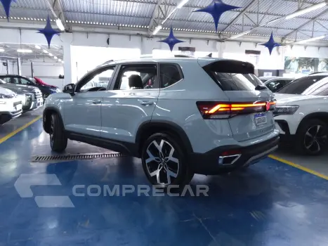 TAOS 1.4  250 TSI TOTAL FLEX HIGHLINE AUTOMÁTICO
