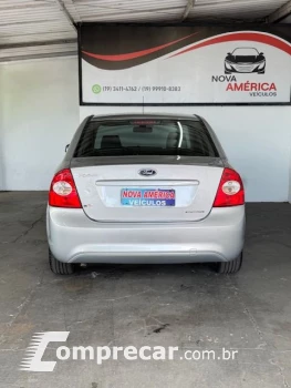 Focus Sedan 2.0 16V/2.0 16V Flex 4p Aut.
