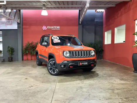 JEEP RENEGADE 2.0 16V TURBO DIESEL TRAILHAWK 4P 4X4 AUTOMÁTICO 4 portas