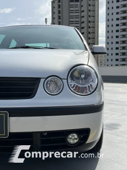 POLO SEDAN 1.6 8V
