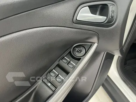 FOCUS 2.0 SE Plus Sedan 16V