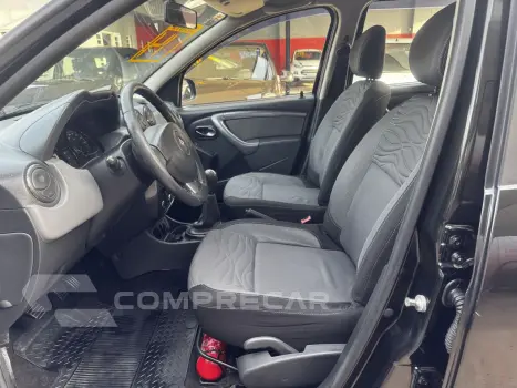 Duster 1.6 16V 4P FLEX TECH ROAD