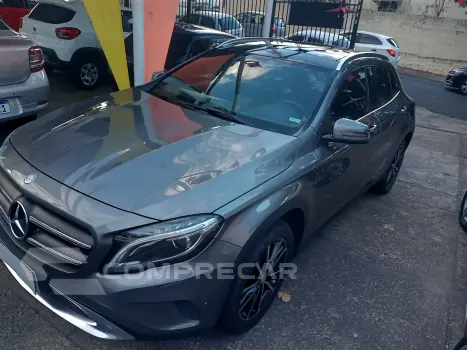 Mercedes-Benz GLA 200 1.6 CGI Vision 16V Turbo 4 portas