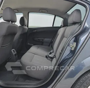 VECTRA 2.0 MPFI Expression 8V