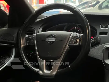 V40 - 2.0 T4 DYNAMIC TURBO 4P AUTOMÁTICO