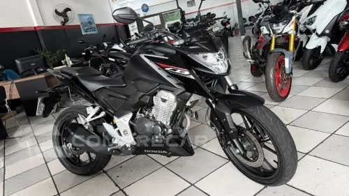 CB 300F TWISTER CBS