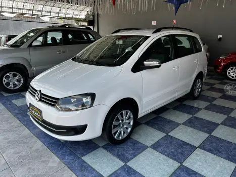 Volkswagen SPACEFOX 1.6 MI Trend 8V 4 portas