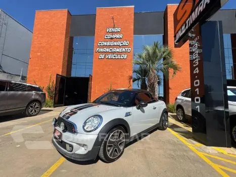 MINI COOPER S COUPE 2 portas