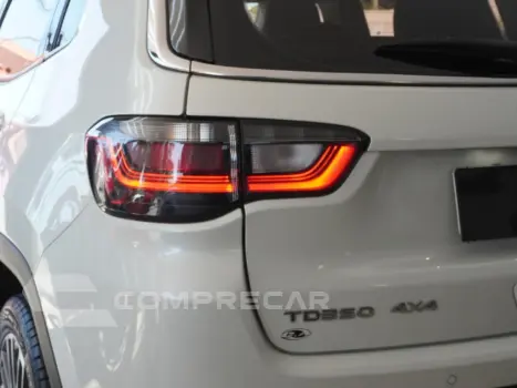COMPASS 2.0 TD350 TURBO DIESEL LIMITED AT9