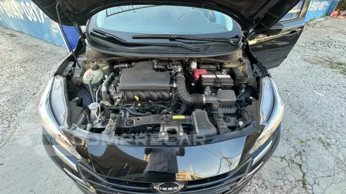 VERSA 1.6 16V Advance