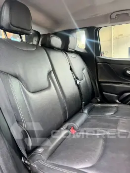 Renegade Longitude 1.8 4x2 Flex 16V Aut.