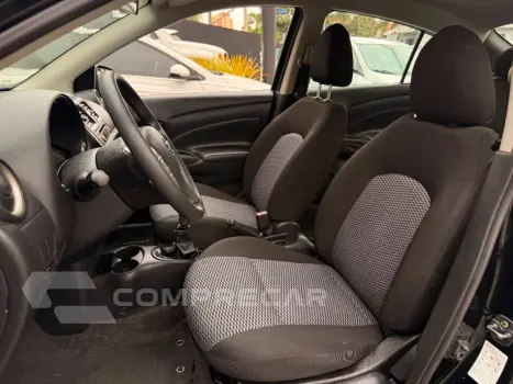VERSA 1.0 12V FlexStart 4p Mec.