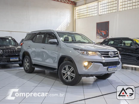 HILUX SW4 2.7 SRV 7 Lugares 4X2 16V