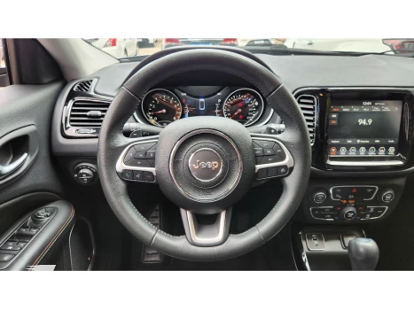 COMPASS 2.0 16V FLEX LONGITUDE AUTOMÁTICO