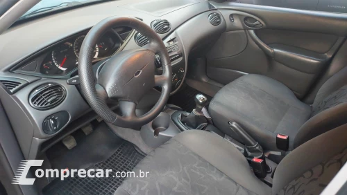 FOCUS 1.6 GL 8V