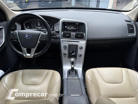 XC60 2.4 D5 Momentum AWD