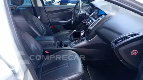 FOCUS 2.0 Titanium Sedan 16V