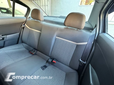 VECTRA 2.0 MPFI Expression 8V 140cv