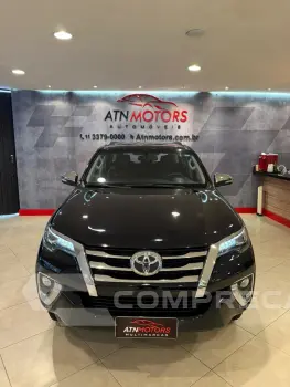 Hilux SW4 2.8 16V 4P SRX PLATINUM 4X4 7 LUGARES TURBO DIESEL