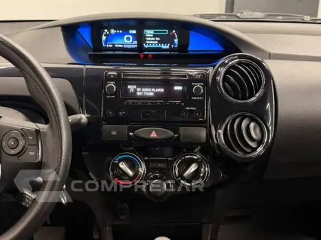ETIOS 1.5 X PLUS 16V FLEX 4P AUTOMÁTICO