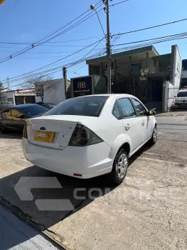 FIESTA 1.6 MPI Class Sedan 8V