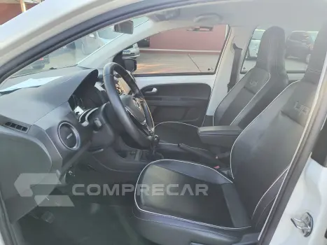 UP 1.0 TSI Move UP 12V