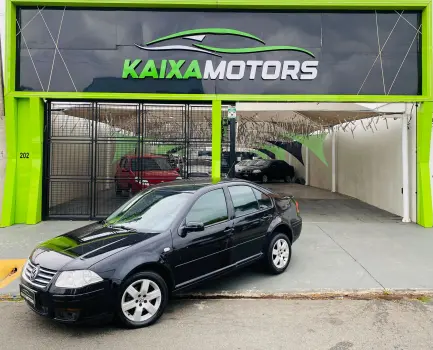 Volkswagen BORA 2.0 MI Comfortline 8V 4 portas