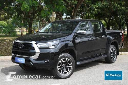 Toyota HILUX 2.8 D-4D TURBO DIESEL CD SRX 4X4 AUTOMÁTICO 4 portas