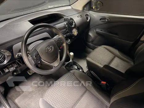 ETIOS 1.5 X PLUS 16V FLEX 4P AUTOMÁTICO