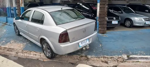 ASTRA 2.0 SFI CD Sedan 16V