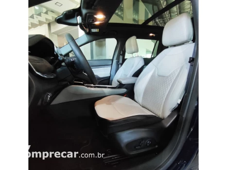 COMMANDER 1.3 T270 TURBO FLEX OVERLAND AT6