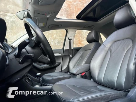 Q3 2.0 TFSI Ambiente Quattro