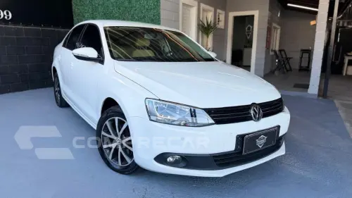 Volkswagen JETTA Comfortline 2.0 T.Flex 8V 4p Tipt. 4 portas