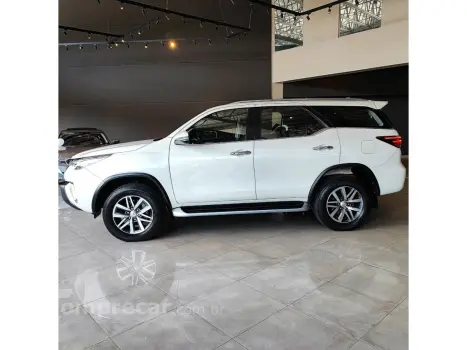 HILUX SW4 2.8 SRX 4X4 16V TURBO INTERCOOLER DIESEL 4P AUTOMÁ