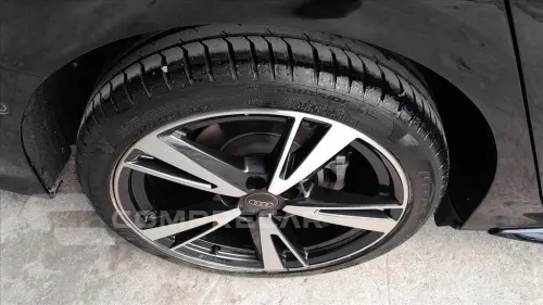 A3 2.0 40 TFSI MHEV SEDAN PERFORMANCE BLACK S-TRO