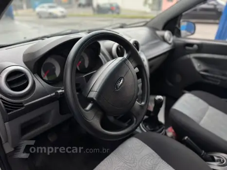 FIESTA 1.6 Rocam Sedan 8V