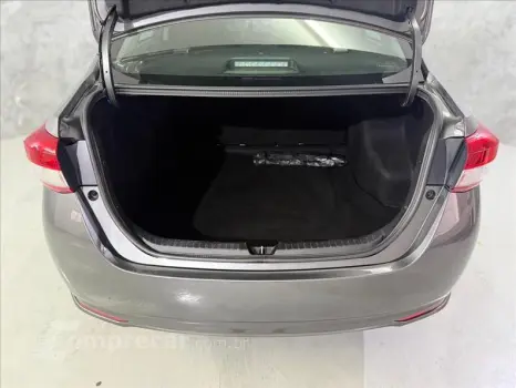 YARIS 1.5 16V Sedan XL