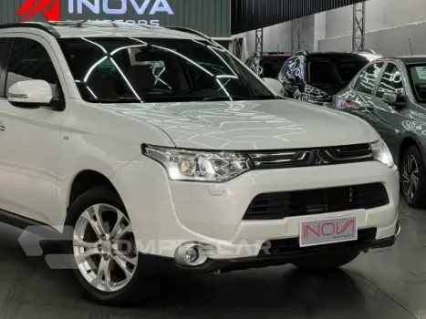 OUTLANDER - 3.0 GT 4X4 V6 24V 4P AUTOMÁTICO