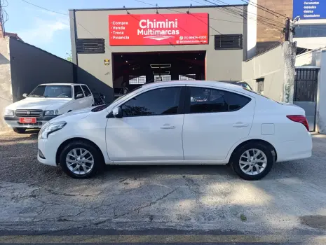 NISSAN VERSA 1.6 16V SV 4 portas