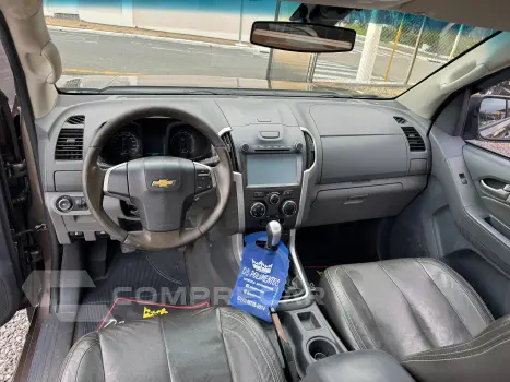 S10 2.4 LT 4X2 CD 8V