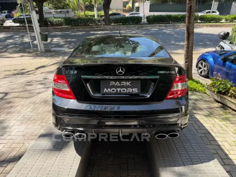 C 63 AMG 6.3 Sedan V8