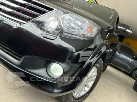 Hilux SW4 SRV D4-D 4x4 3.0 TDI Dies. Aut