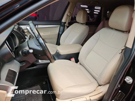 Sorento 2.4 16V 4x2 Aut.