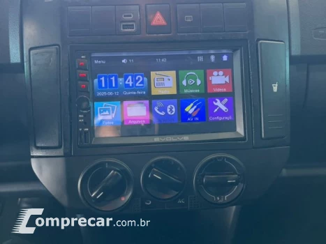 POLO SEDAN - 1.6 MI 8V 4P MANUAL