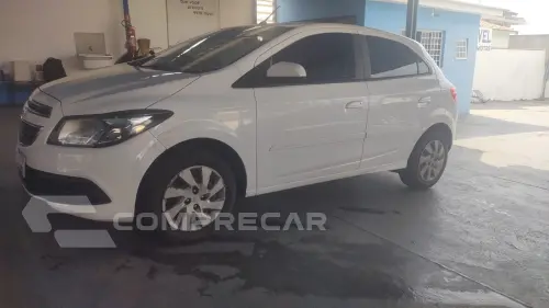 CHEVROLET Onix LT 1.4 4 portas