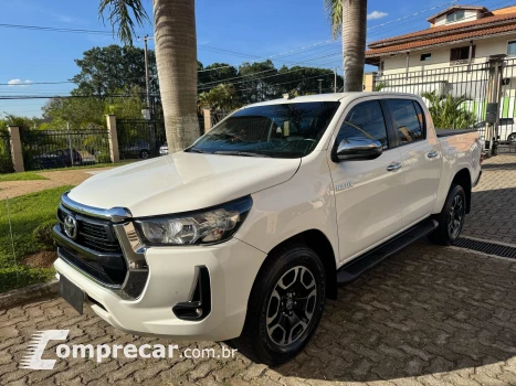 Toyota HILUX 3.0 SRV 4X4 CD 16V Turbo Intercooler 4 portas