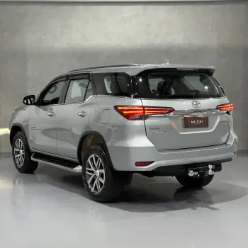 Hilux SW4 SRX 4x4 2.8 7 LUGARES TDI 16V Diesel Aut.